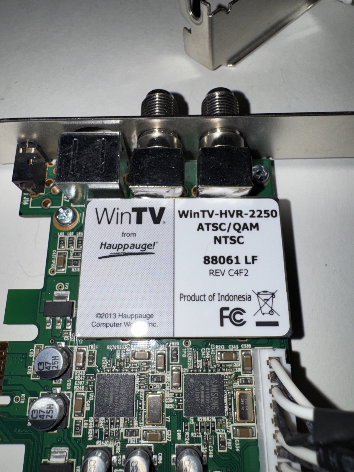 Hauppauge WINTV-HVR-2250 Dual Hybrid TV Tuner w/Hauppauge 16020138-E2