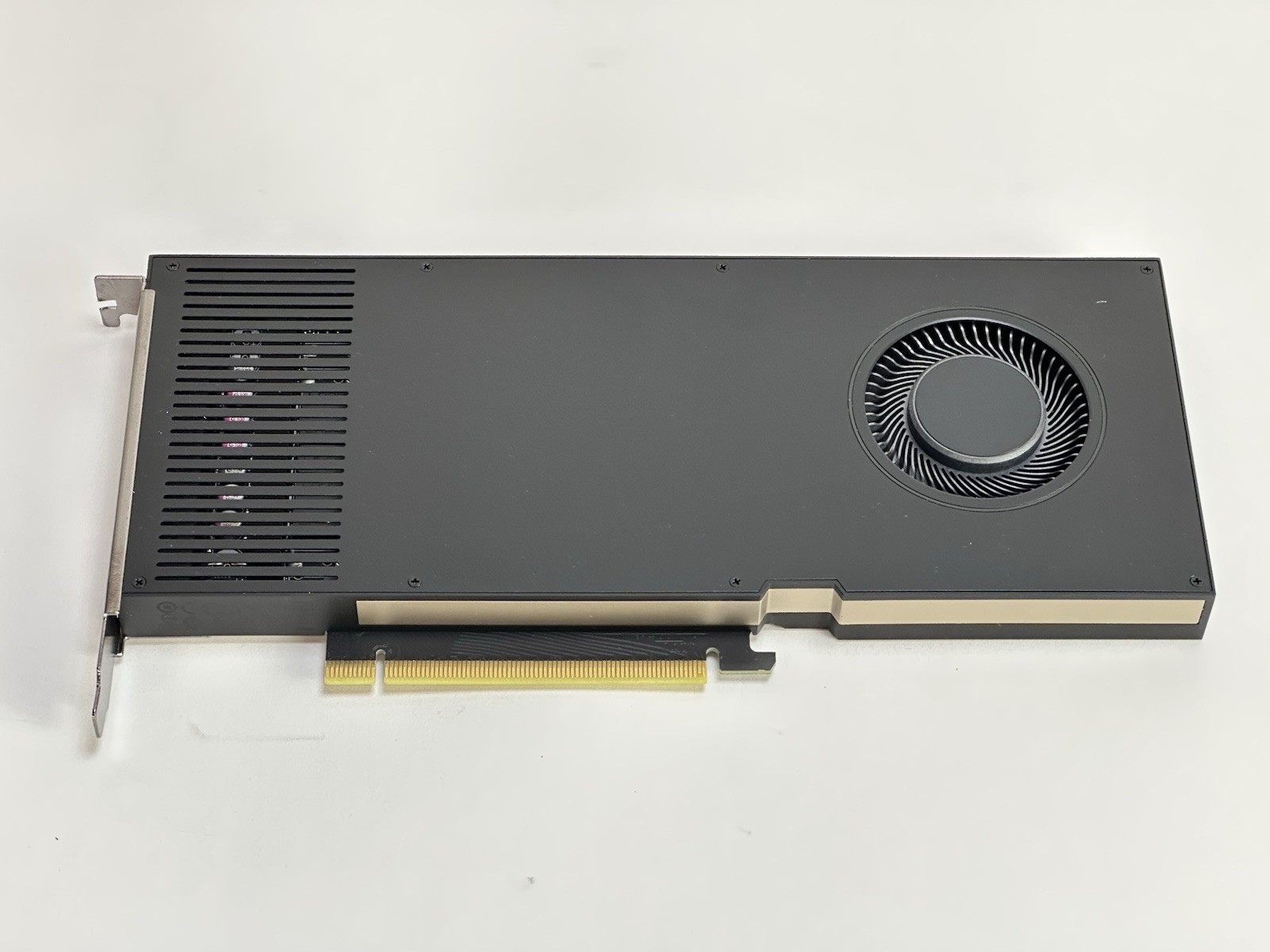 Dell NVIDIA RTX A4000 16GB GDDR6 PCIe 4.0 GPU Graphics Card 0F7TKY 0HGP0F FH