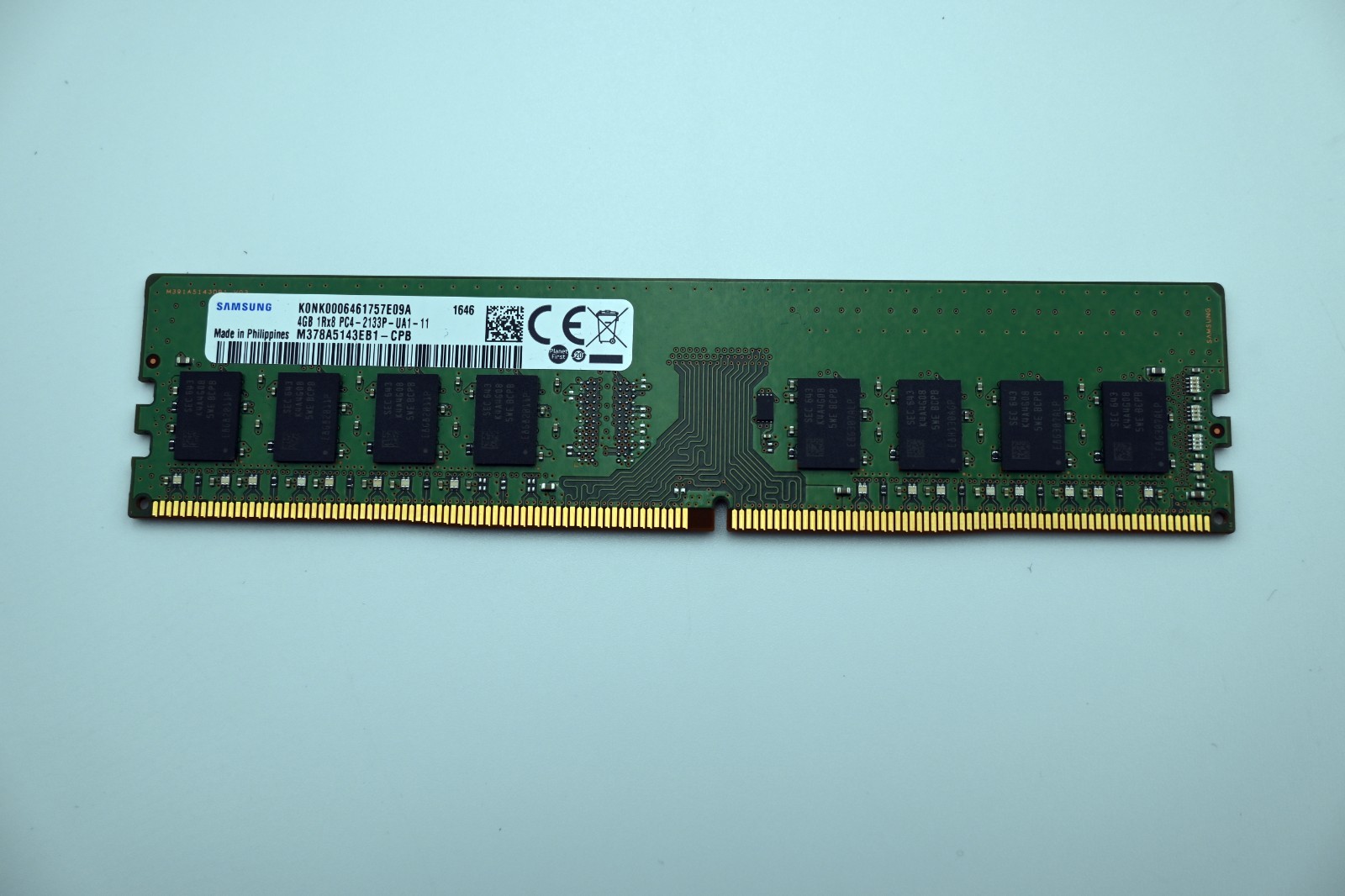 Samsung 1x4GB DDR4-2133 UDIMM M378A5143EB1-CPB 1Rx8 PC4-17000 MemTest PASS