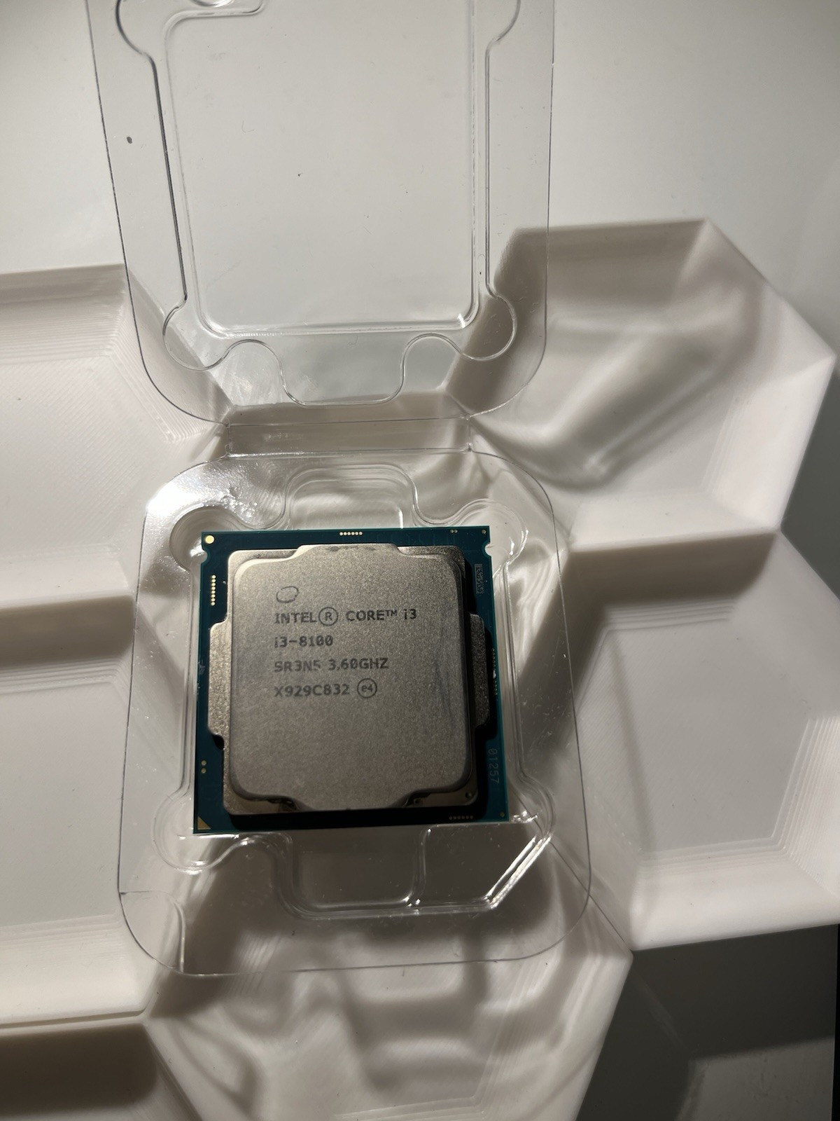 Intel SR3N5 i3-8100 3.6GHz 6MB Cache Quad Core Processor- Fresh Pull-Tested Unit