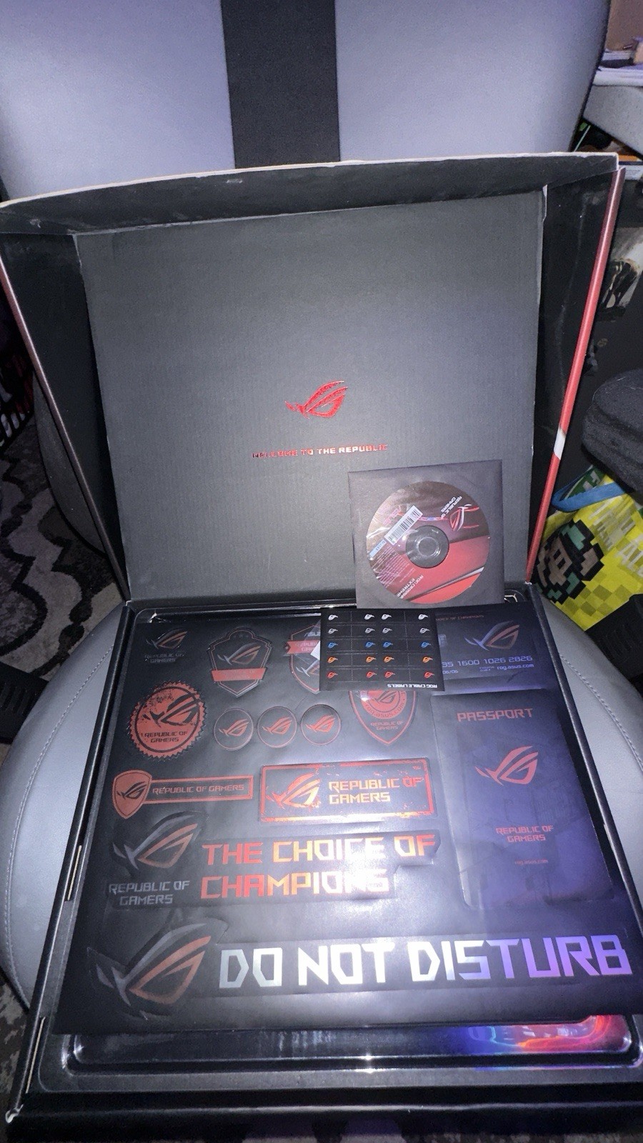 ASUS ROG Crosshair VI Extreme X370 ATX Motherboard AMD Socket AM4 Aura Sync RGB