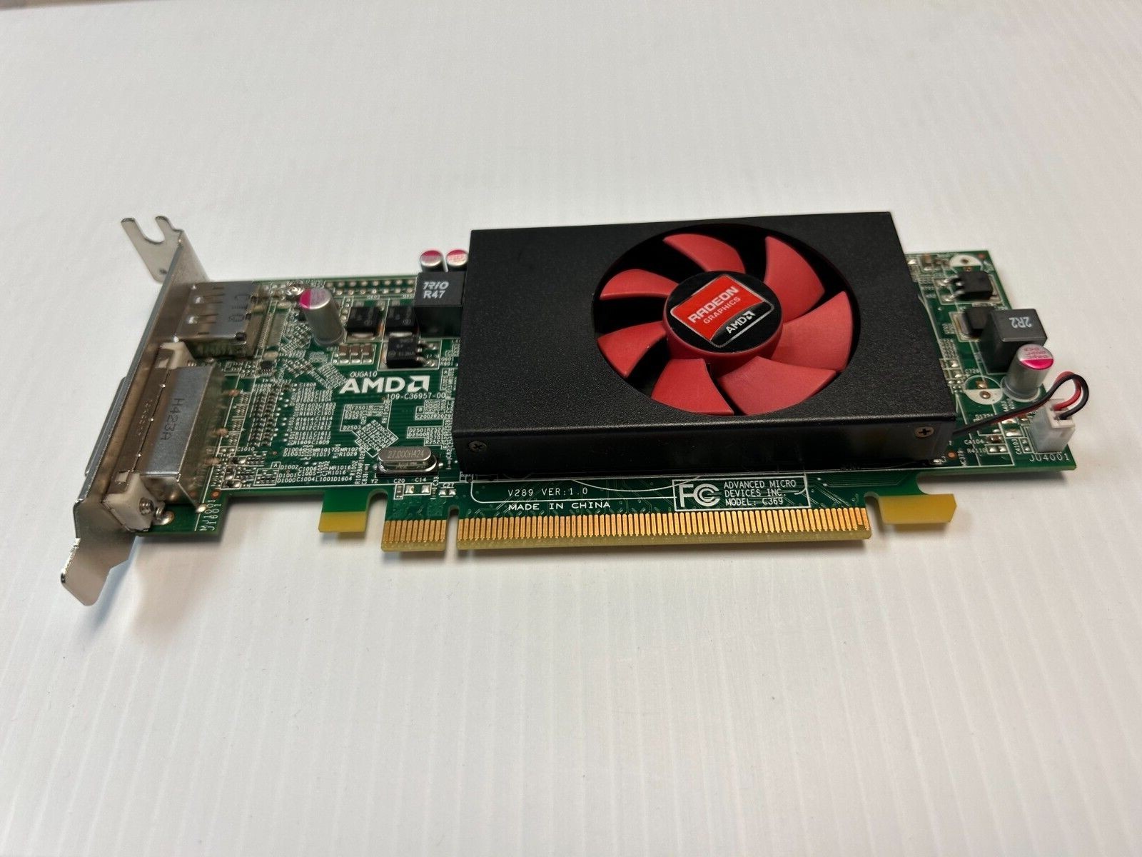 AMD Radeon HD8490 ATI-109-C36957 Graphics Card 1GB DP Port/DVI – 71219811H0G