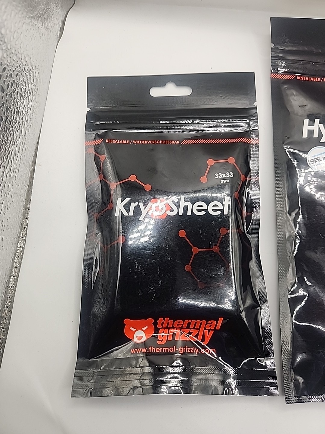Thermal Grizzly KryoSheet 33 x 33 x 0.2 mm And Hydronaut Thermal Grease Set