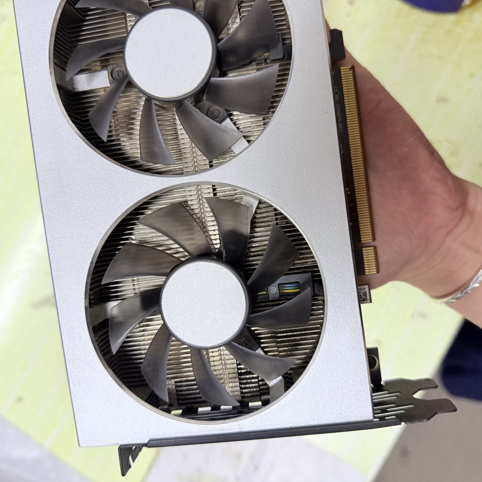 AMD Radeon VII 7 16GB Graphics Card Vega 20 GPU core with memory of up to 1TB/s
