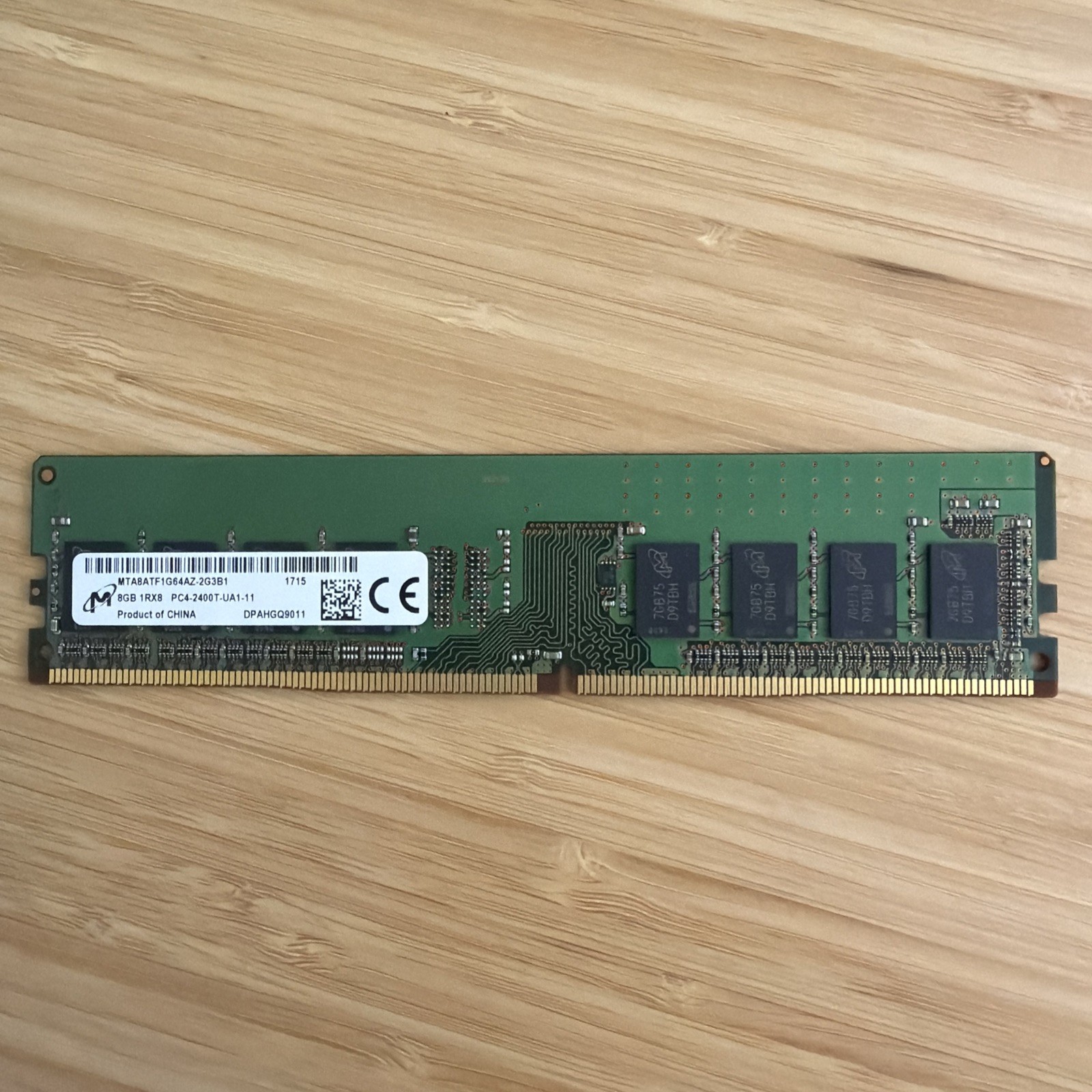 Micron 8GB DDR4-2400 DIMM 288-Pin RAM PC4-2400T MTA8ATF1G64AZ-2G3B1