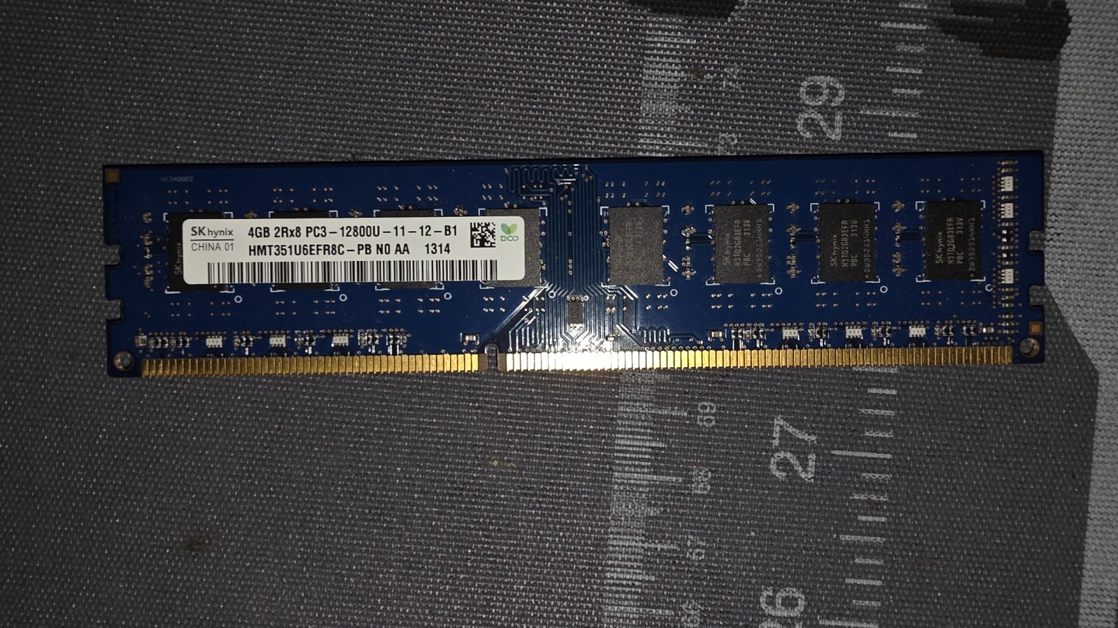 SK Hynix 4GB (1 x 4GB) PC3-12800 (DDR3-1600) Memory (HMT351U6EFR8C-PB)