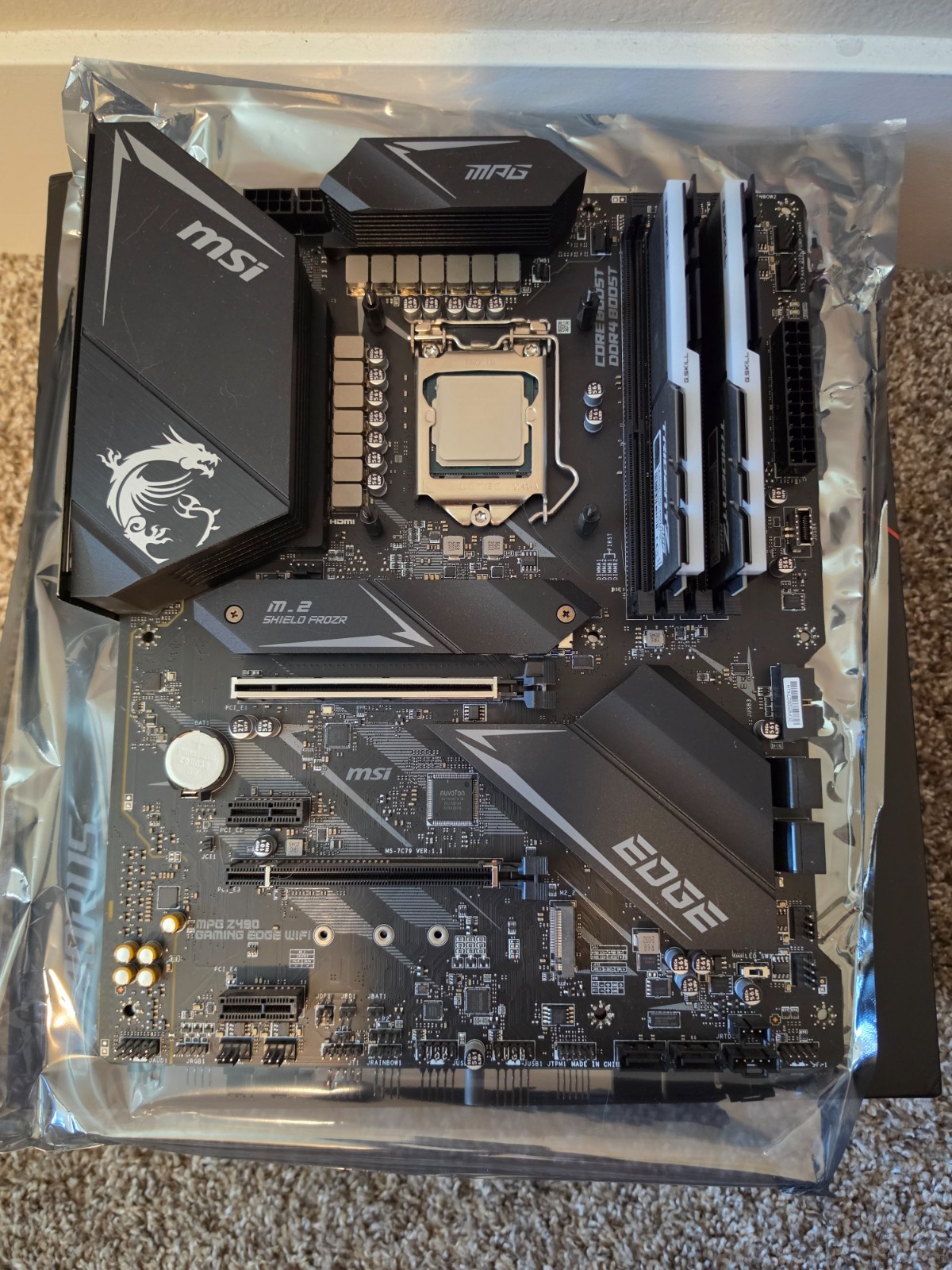 Intel Core i7-10700K / Z490 MSI MAG Gaming Edge Wifi/ 32GB TridentZ RGB DDR4
