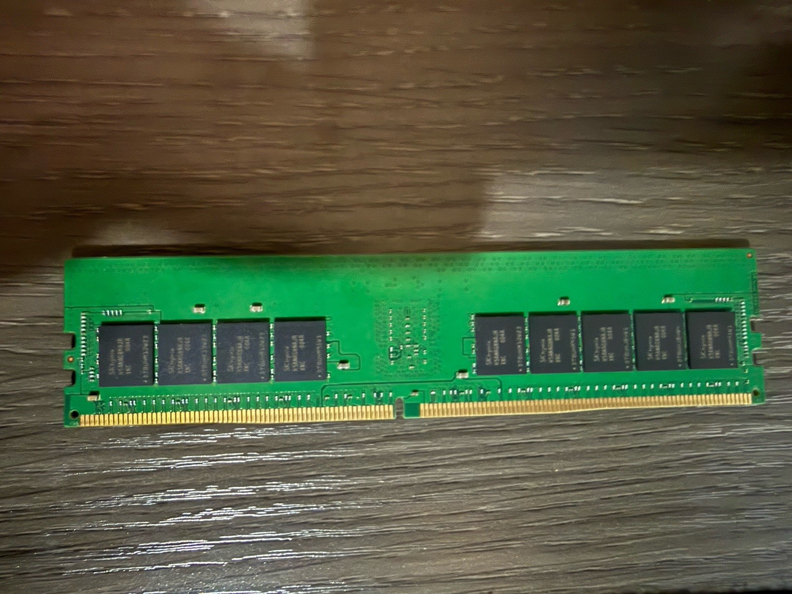 HPE 32GB 2Rx8 DDR4 3200MHz PC4-25600 ECC Memory P11445-1A1 AMD Server Memory