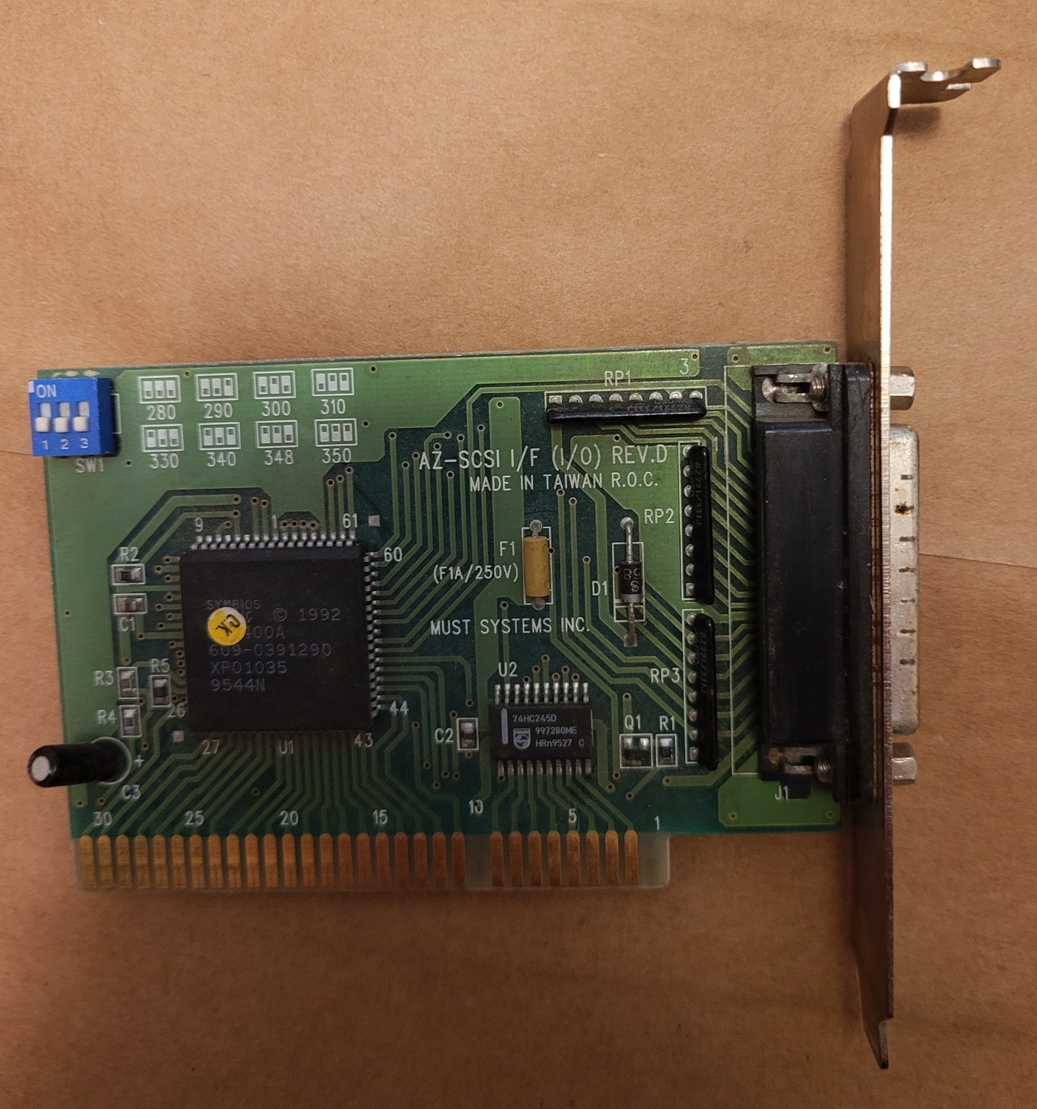 AZ-SCSI MUST SYSTEMS INC. 8BIT ISA SCSI CONTROLLER, 25PIN FEMALE PORT