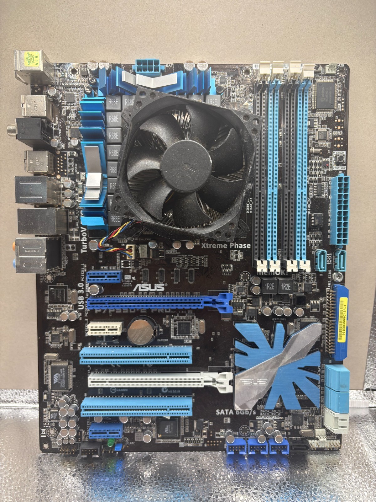 ASUS P7P55D-E PRO LGA1156 MOTHERBOARD (MBF85)/include fan only