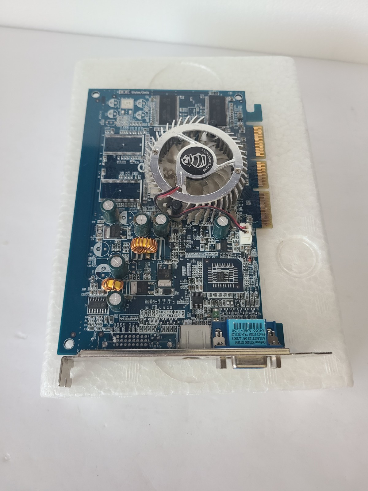 Chaintech GeForce FX5200 D128M Video Graphics Card