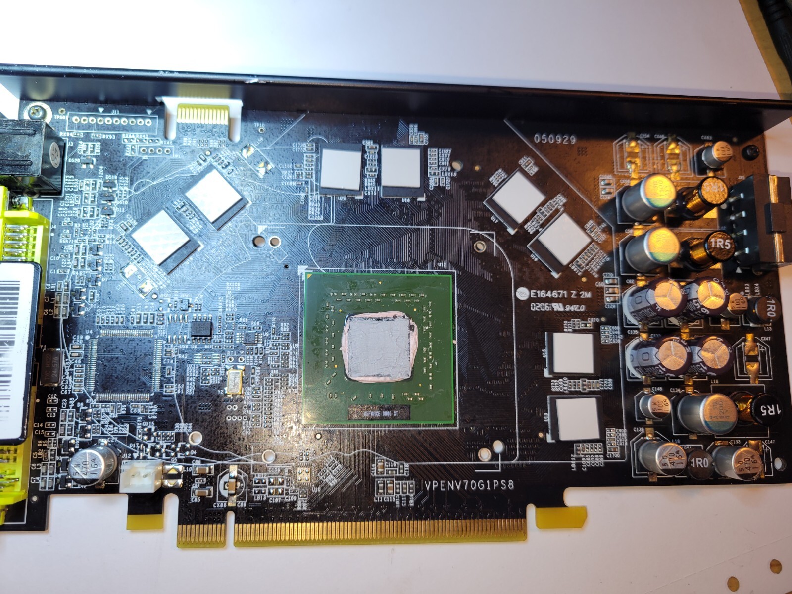 XFX NVIDIA GeForce GF 6800XT XTreme 256MB GDDR3 PCI Express x16 VA.2 W05/06