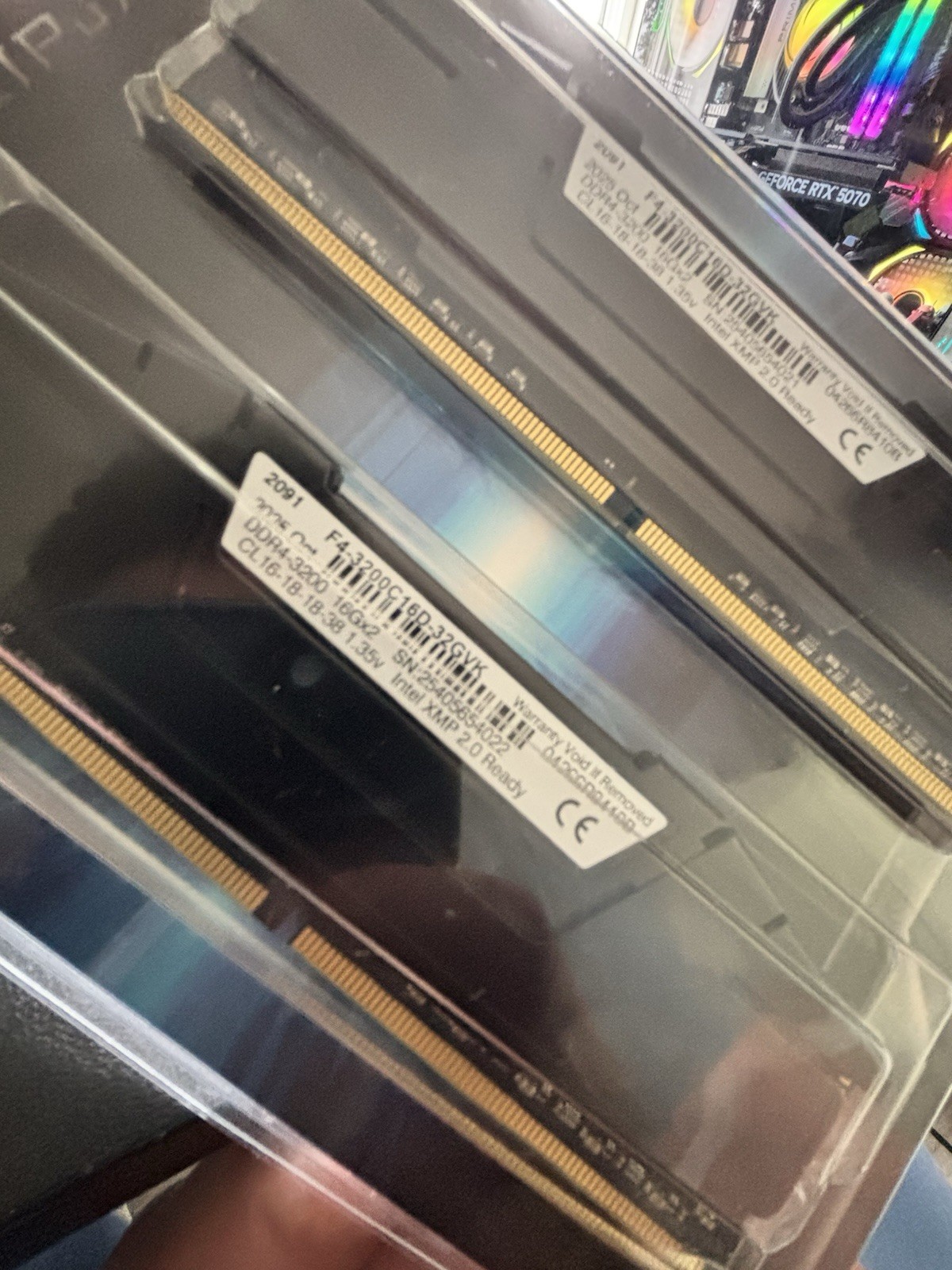 G.SKILL Ripjaws V 32GB (2x16GB) DDR4-3200 DIMM 288-Pin Intel XMP 2.0