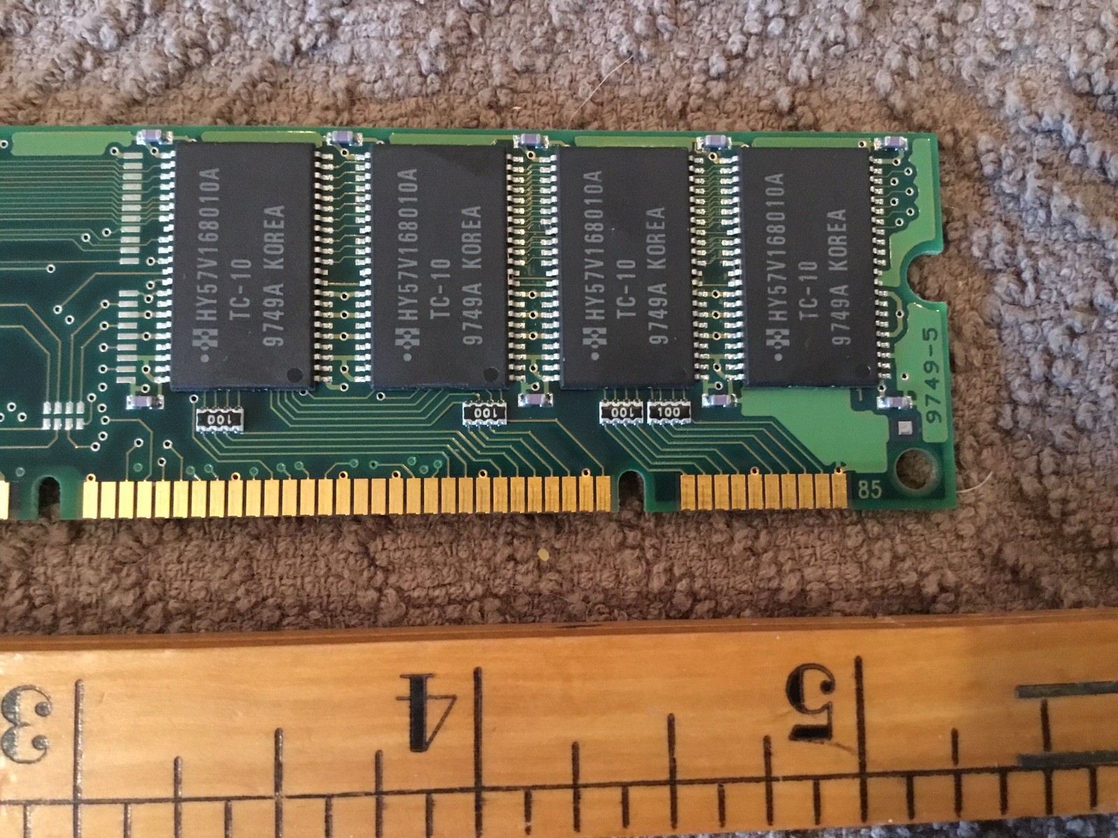 VINTAGE Hyundai 32MB 168 PIN DIMM HYM7V64400TFG-10 AC For Compaq