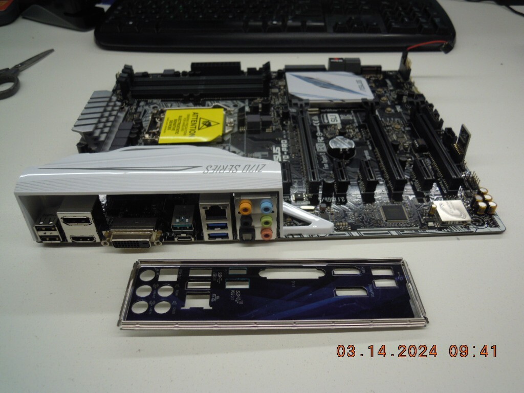 Asus Z170-PRO ATX Motherboard LGA 1151 DDR4 M.2 USB3.1 + I/O Shield Latest BIOS