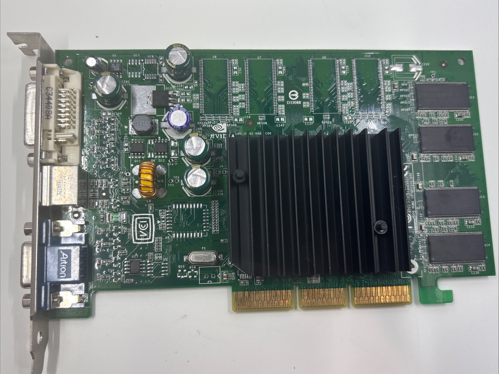 09Y452 Nvidia GeForce 180-10162-0000-C00 128mb VGA DVI S-VIDEO GRAPHICS CARD