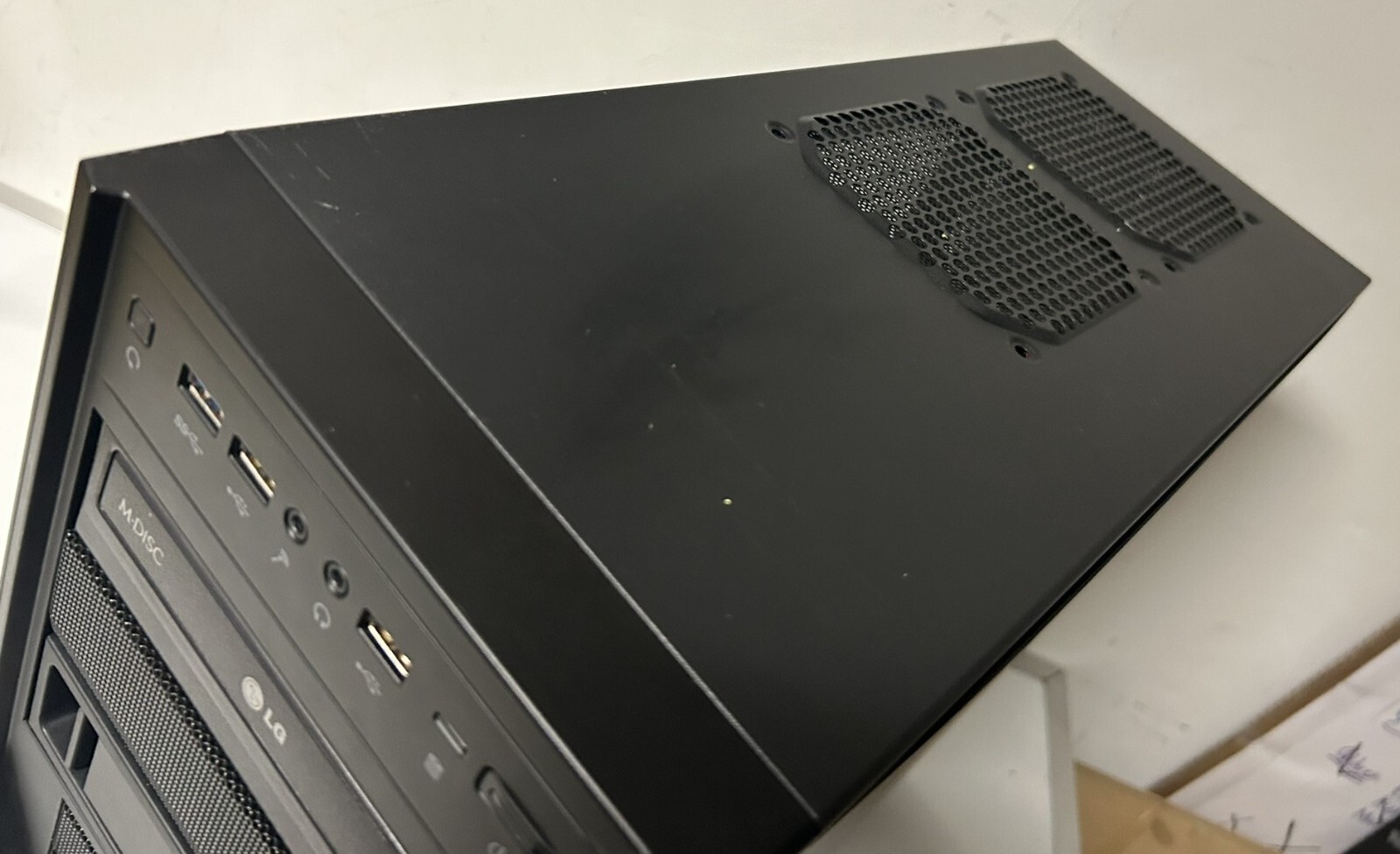 AMD FX-4130 Processor Asus M5A97 LE R2.0 MB Cooler Master ATX, 16GB DDR3 2TB HDD