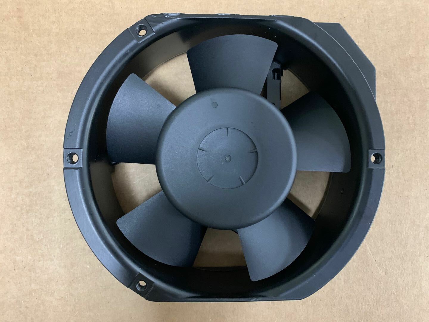 Dayton 239 CFM AC AXIAL FAN 4WT42A 115V AMPS 0.23/0.22 WATTS 27/25 60/50Hz
