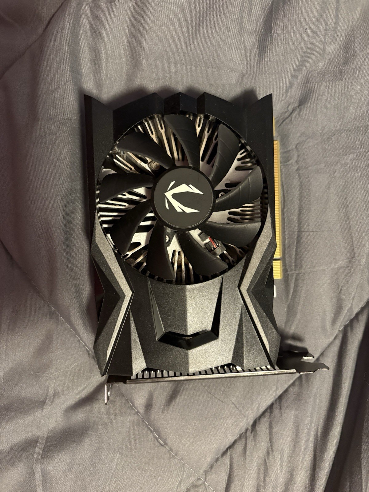 ZOTAC GAMING GeForce GTX 1650 4GB GDDR6 DirectX 12 DP/HDMI/DVI