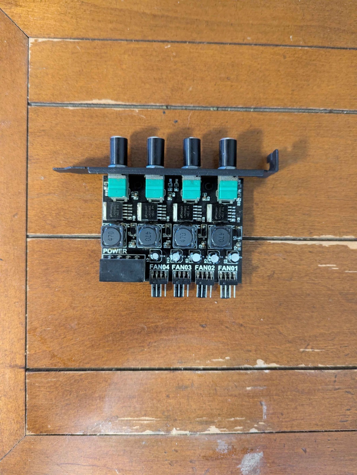 Lamptron CP436 4-CHANNEL FAN CONTROL FOR PCI SLOT