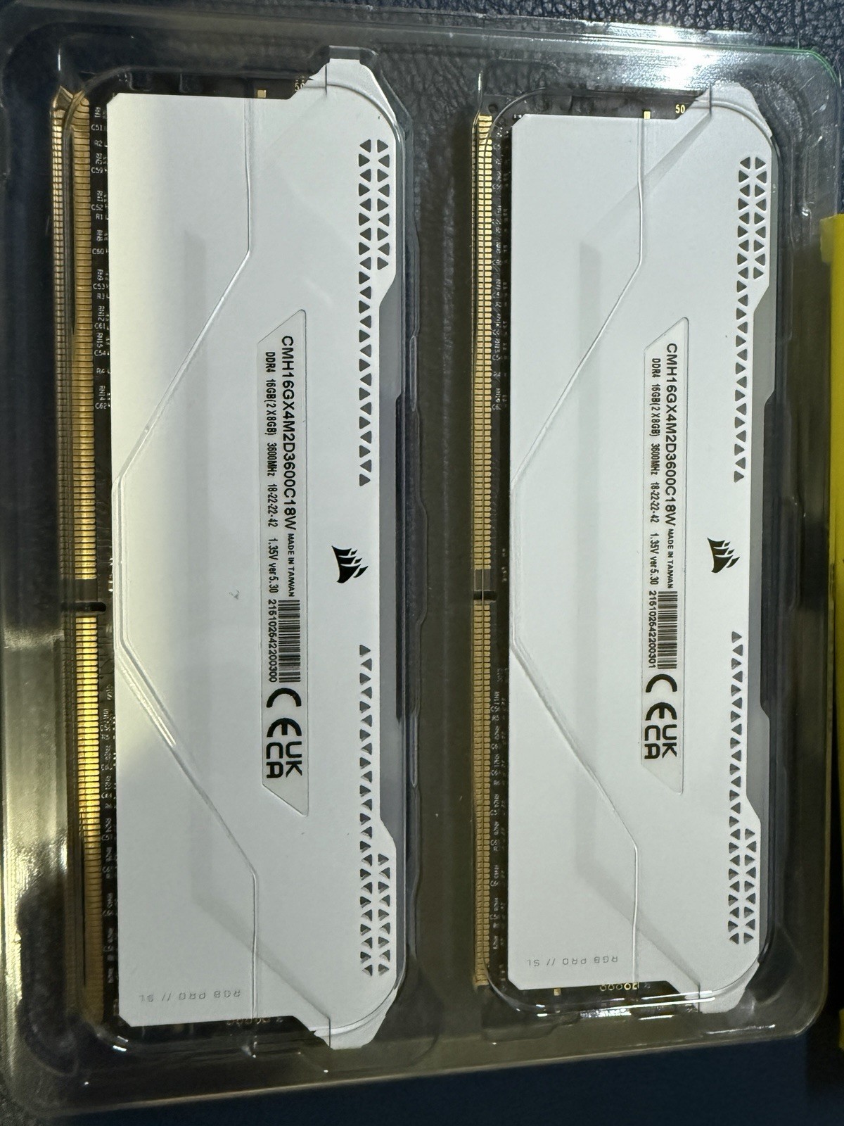 Corsair VENGEANCE RGB PRO SL 16GB (2x8GB) 288-pin DIMM 3600MHz DDR4 RAM