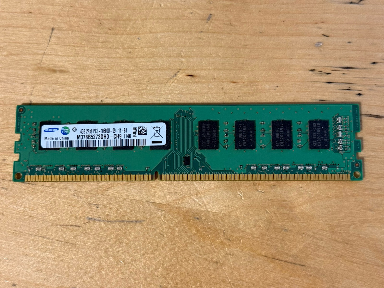 Samsung 4GB DDR3 non ECC PC3-10600 1333Mhz 2rx8 Memory