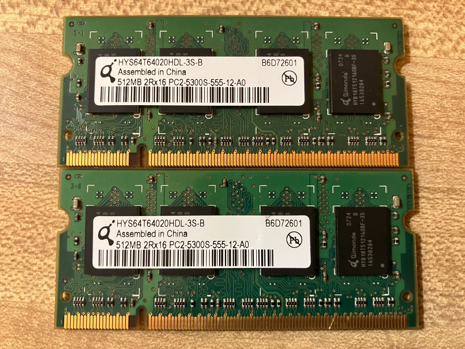Gently Used Qimonda 1GB PC2-5300S-555 DDR2 Notebook RAM Kit