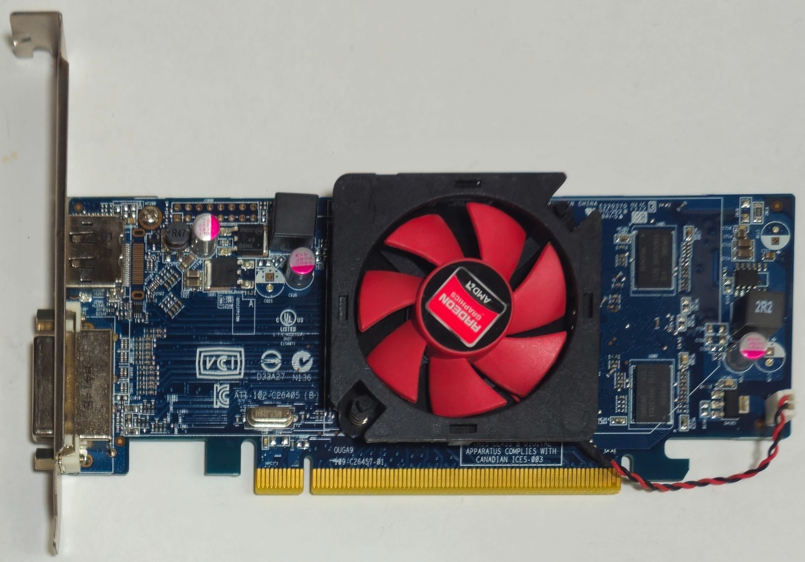 Dell / AMD / ATI Radeon HD 7470 1GB DVI DP Video Card ATI-102-C26405(B) / 0VVYN4