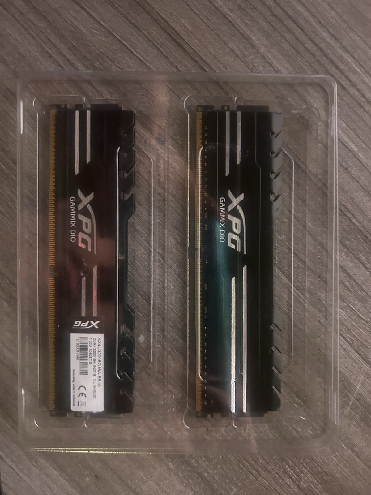 Corsair Vengeance LPX & XPG GAMMIX D10 DDR4 DIMM 16GB (2x8GB) 3000/3200