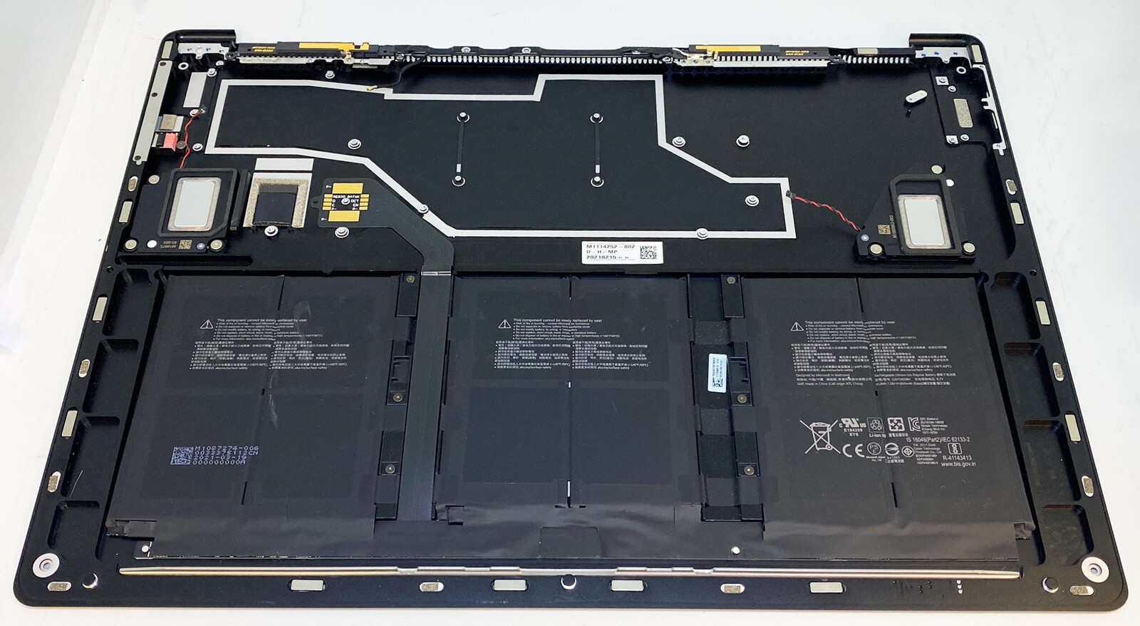 Microsoft Surface Laptop 4 15″ 1953 Bottom Case Cover Battery Housing M1114252