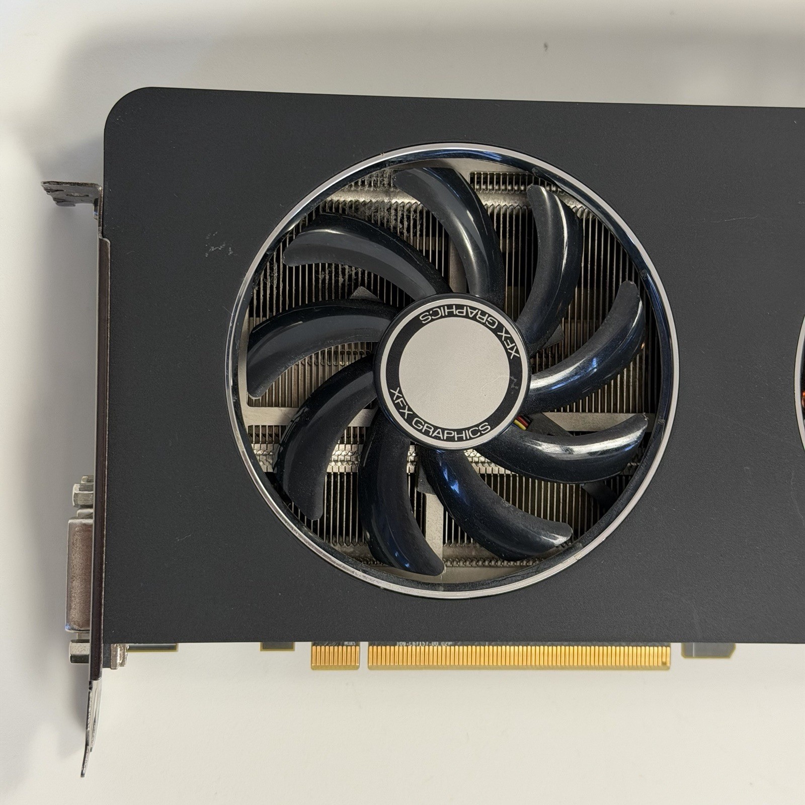 XFX AMD Radeon R9 290X 4GB GDDR5 GPU PCIe x16 R9-290A-EDF V4.0 DVI-D-Dual HDMI