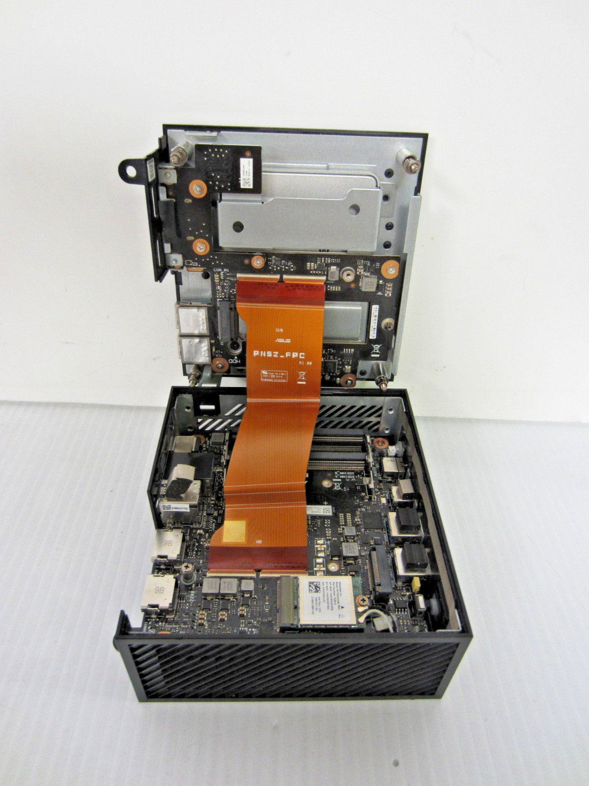 ASUS PN53 R7-6800H Mini PC NO RAM NO SSD With WIFI +BT +Power Adapter