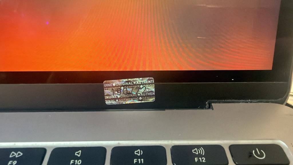 (SCREEN) Apple MacBook Pro 13 A1708 2017 Space Gray Display LCD Assembly As-is