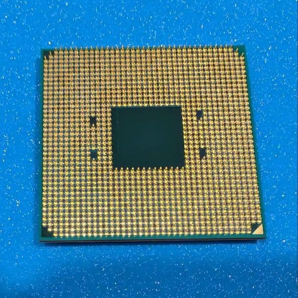 AMD Ryzen 7 1700X Desktop CPU 8-Core Processor High Performance