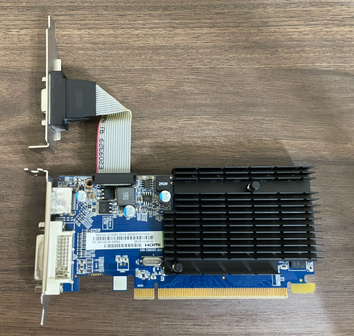 Sapphire RADEON HD 5450, (1 GB) PCI Express Video Card