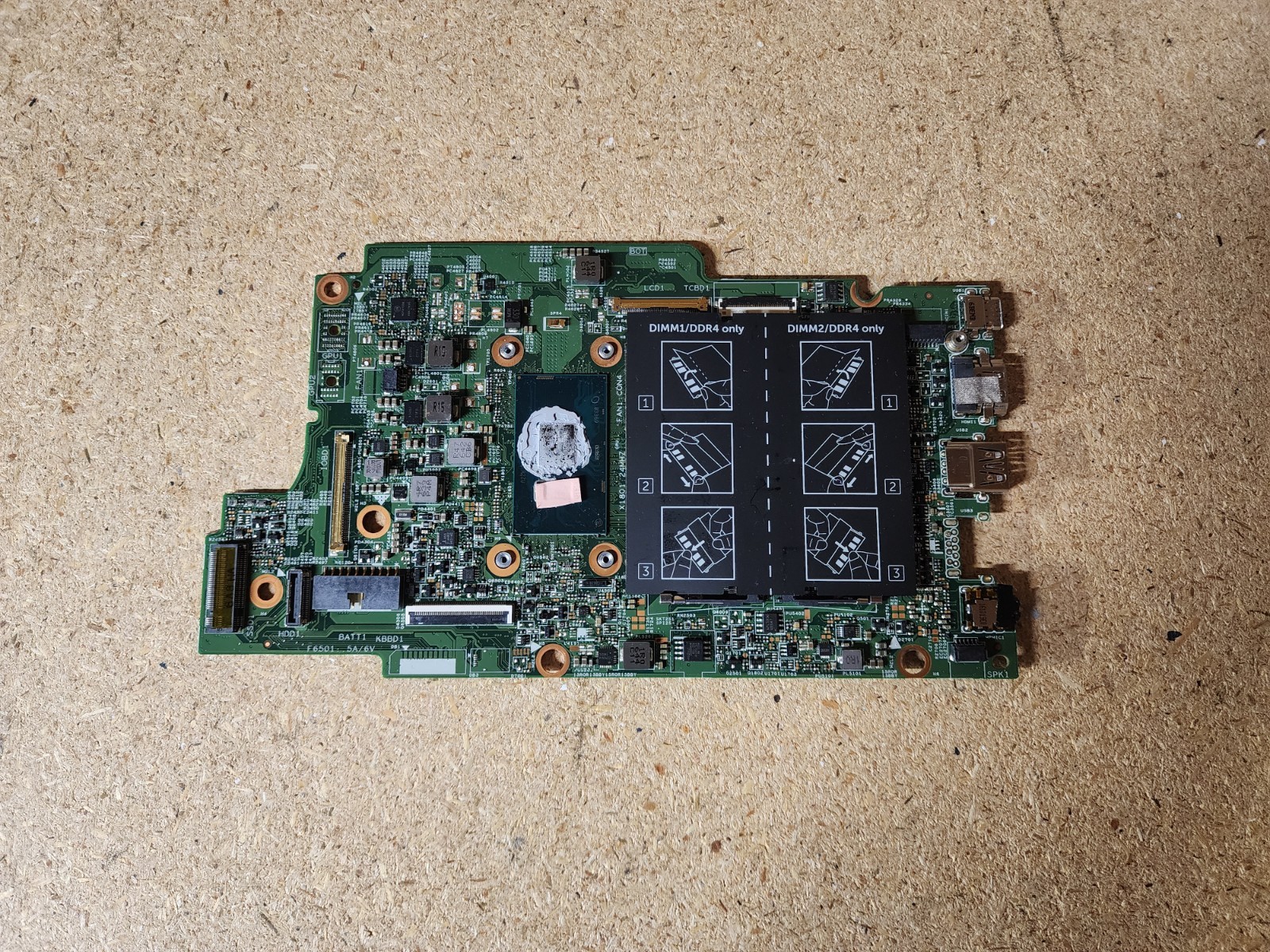 Dell Inspiron 15 7579 2-in-1 Motherboard i5-7200U 2.5GHz