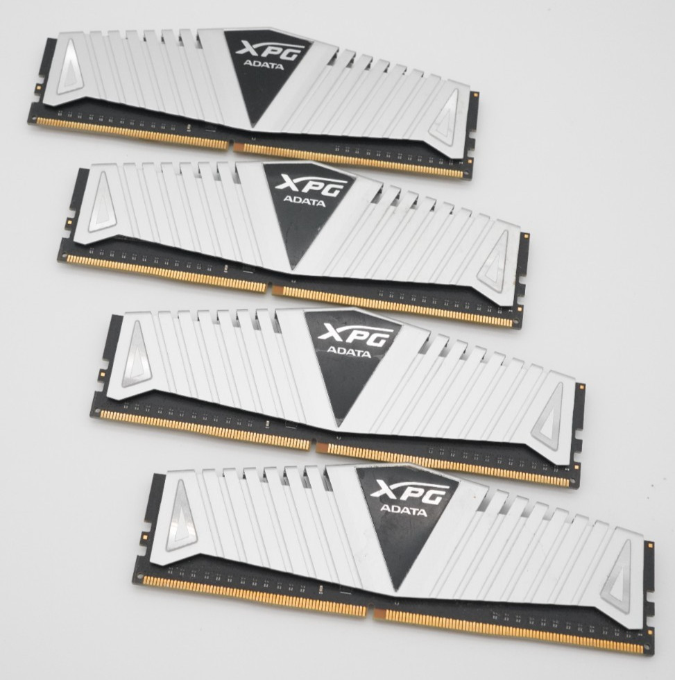 ADATA XPG 16GB (4x4GB) RAM Memory DDR4 3000MHz AX4U3000W4G16-BSZ