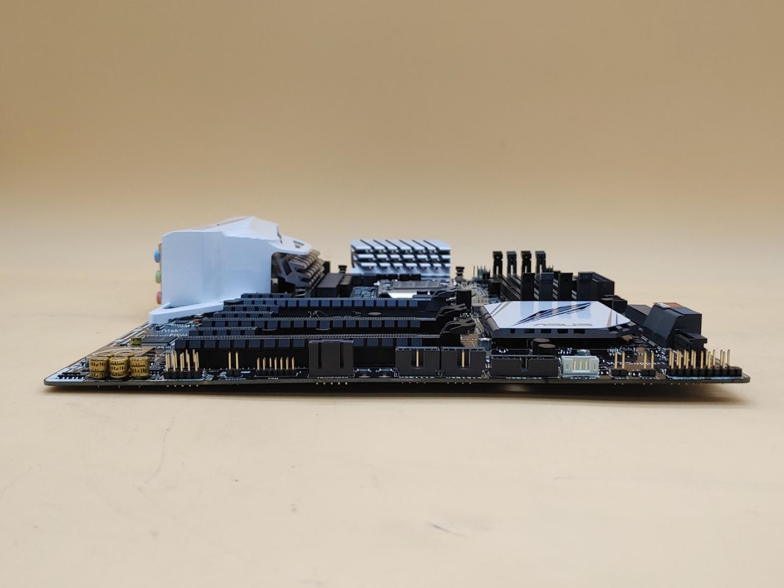 Asus Z170-PRO Motherboard Intel DDR4 ATX LGA 1151 w/ Intel Core i7-6700K CPU