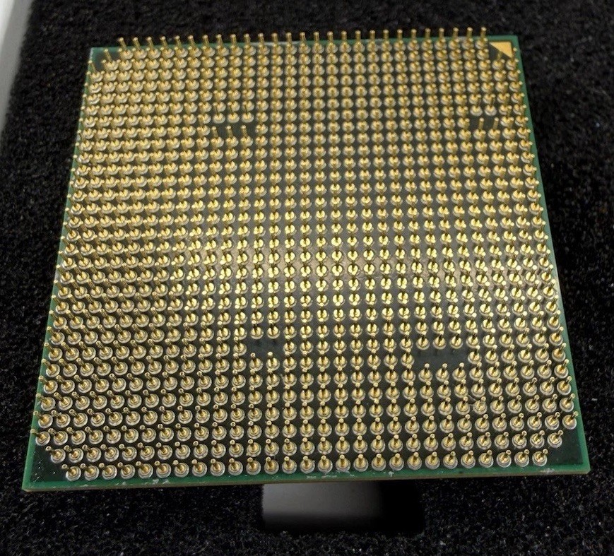 AMD Phenom II X 6 2.7 GHz 1045T Six Core Processor, HDT45TWFK6DGR, AM3 95w
