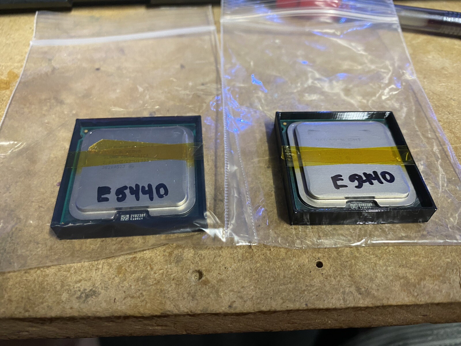 Intel Xeon E5440 2.83GHz Quad-Core (BX80574E5440A) Processor