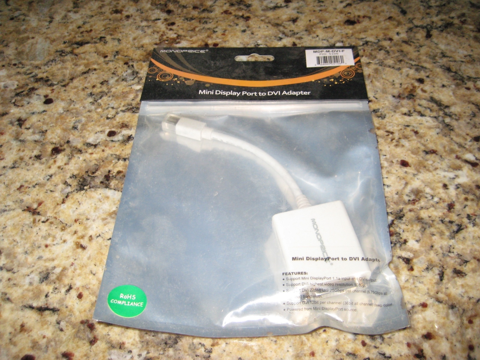 Monoprice Mini DisplayPort to DVI adapter