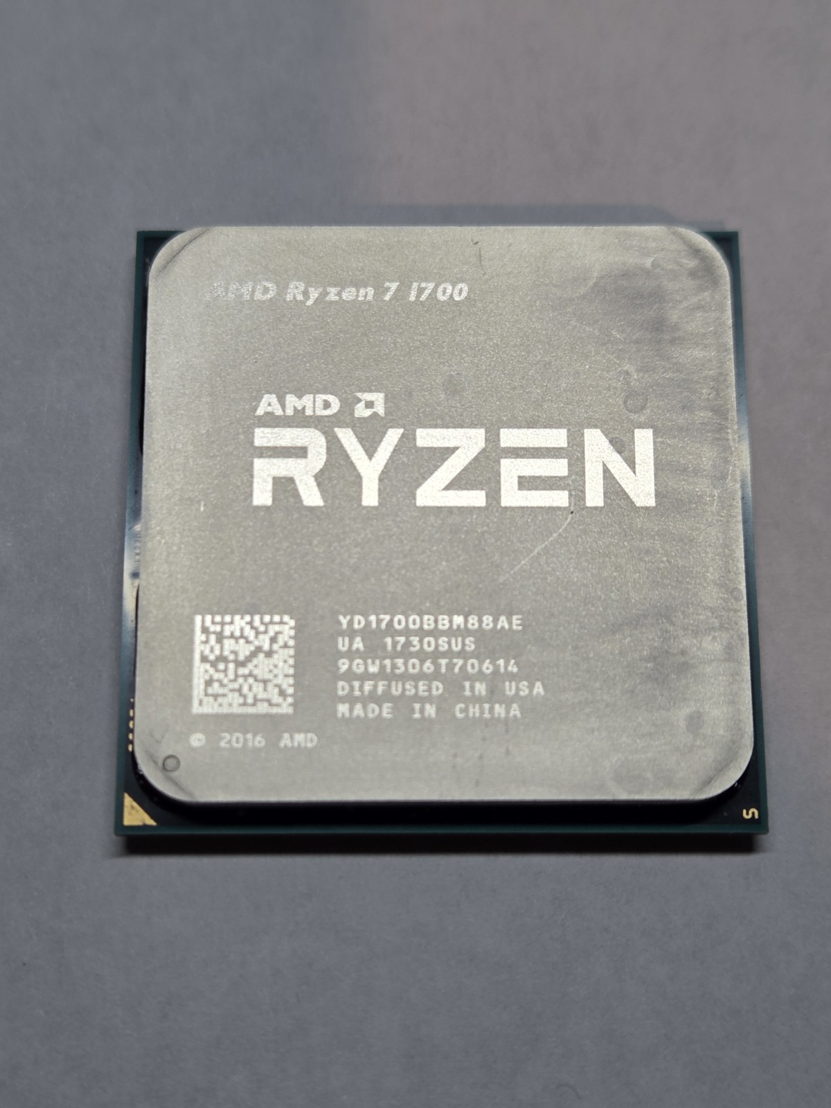AMD Ryzen 7 1700 – 3 GHz (YD1700BBM88AE) Processor