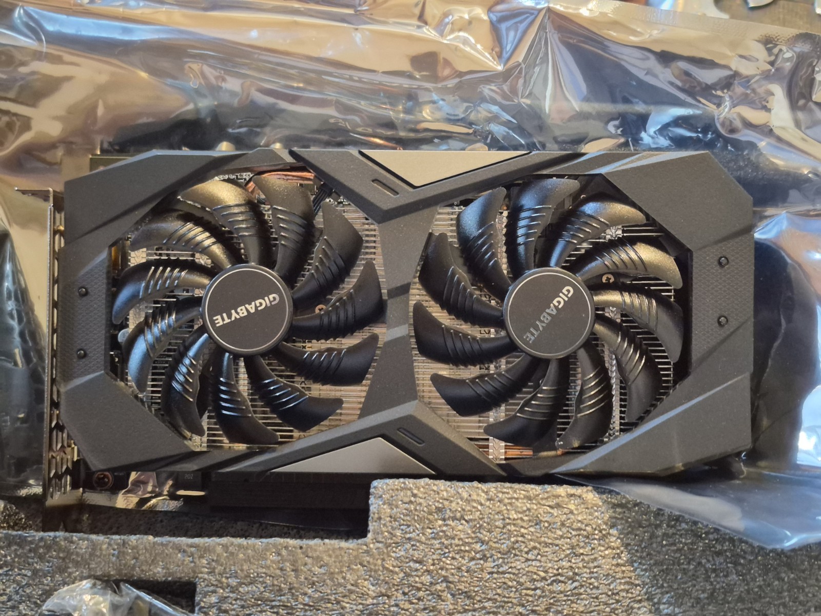 GIGABYTE GeForce GTX 1660 Ti OC 6G GDDR6 GV-N166TOC-6GD Video Card