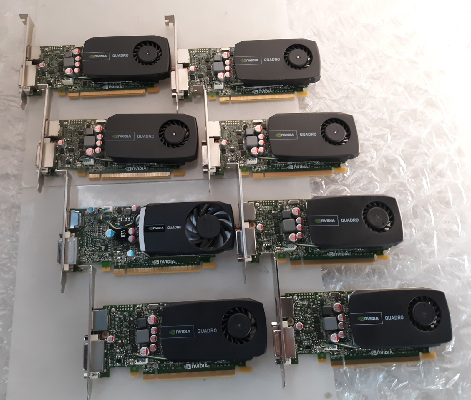 Lot of 8 Nvidia Quadro 600 1GB DDR3 Video Graphics Card
