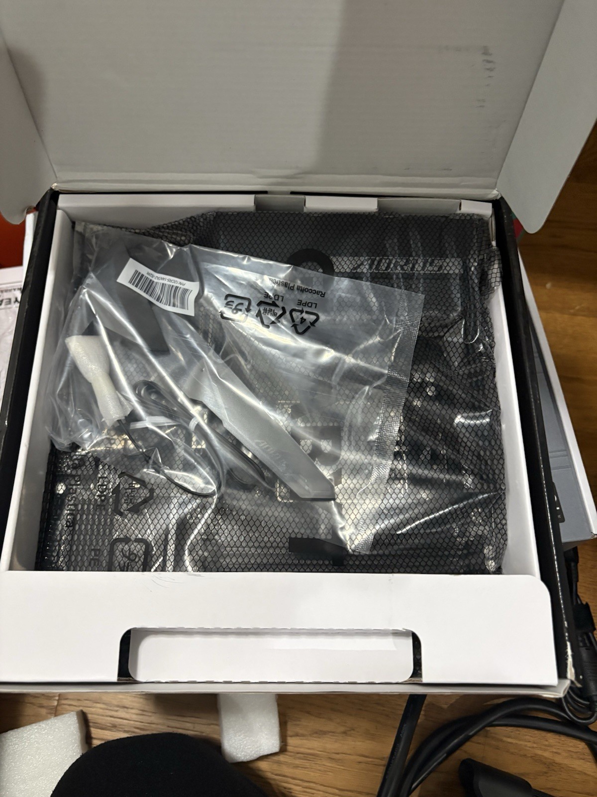 GIGABYTE B650M AORUS ELITE AX AM5 MicroATX AMD Motherboard