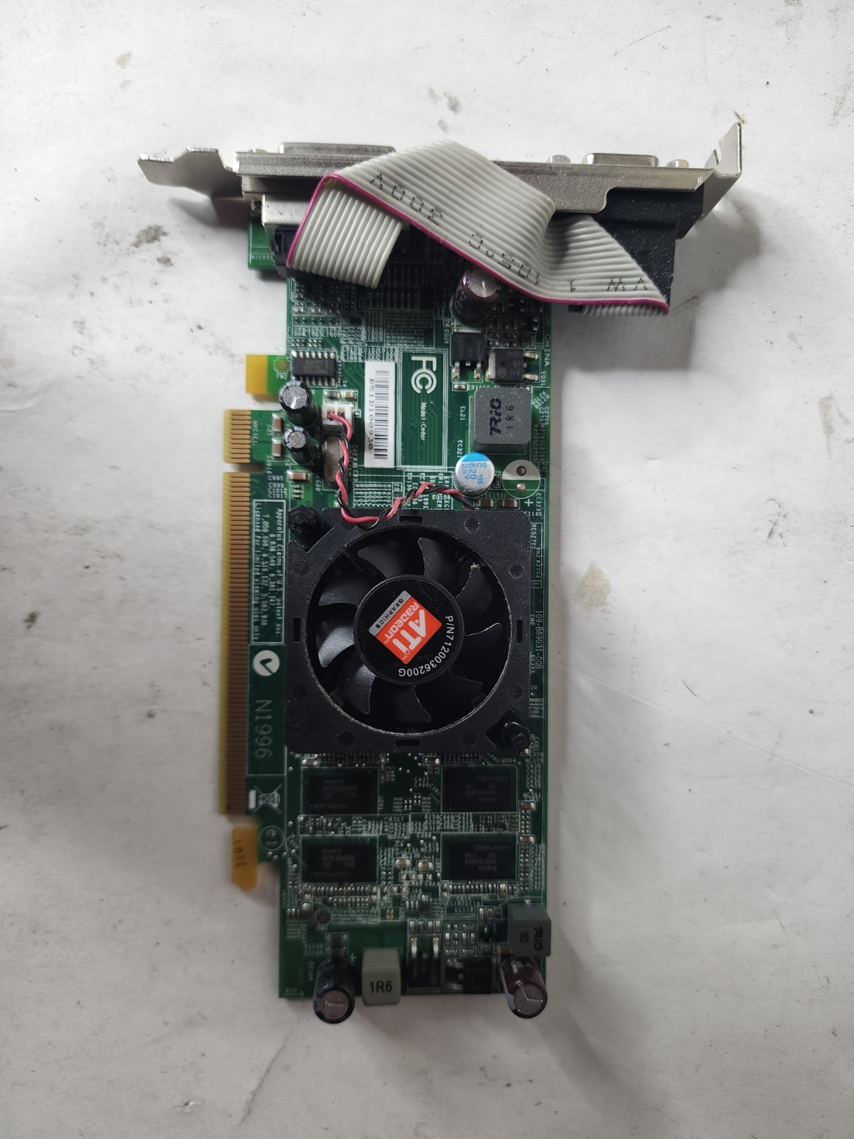 ATI Radeon HD 5450 1 GB DDR3 PCI Express x16 Low Profile Video Card