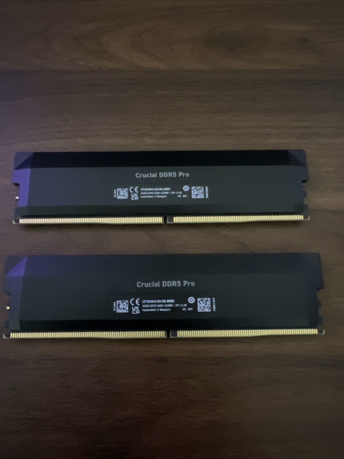 Crucial Pro 64GB (32GBx2) DDR5 6400 CL40 UDIMM XMP EXPO RAM Desktop Memory