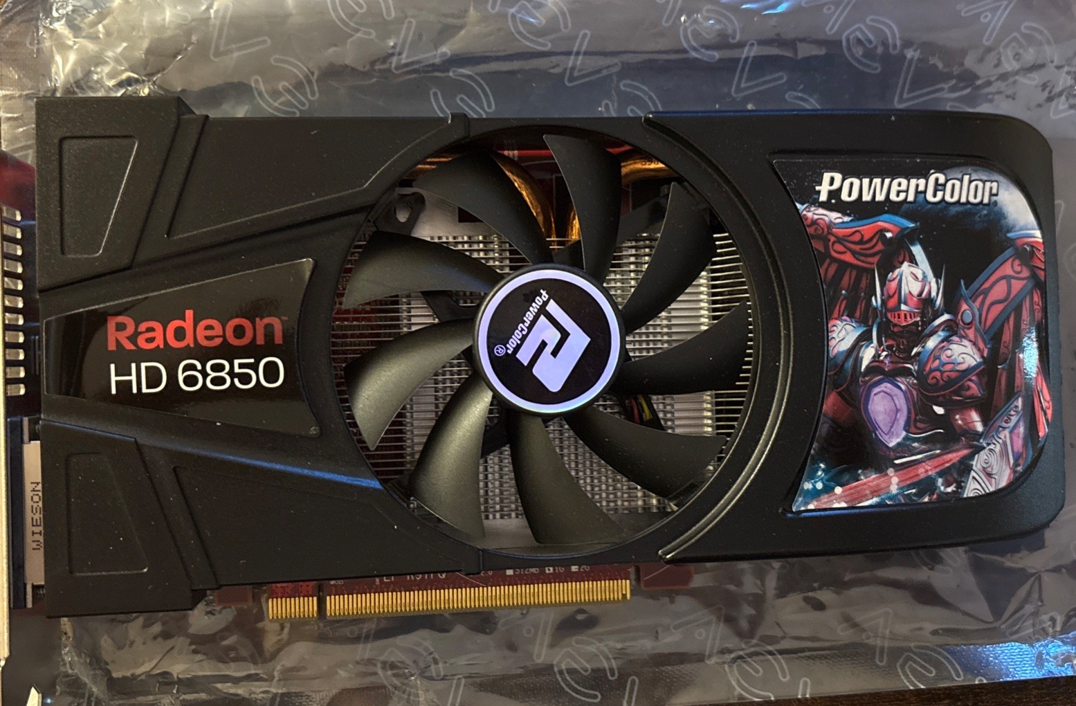 amd radeon hd 6850 1gb VRAM single fan