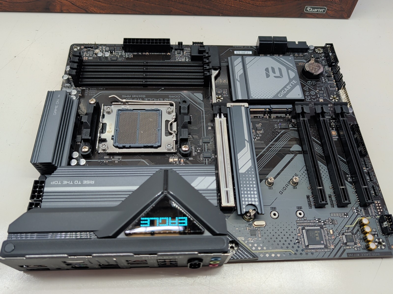 GIGABYTE B850M EAGLE WIFI6E AMD AM5 Motherboard, M-ATX, UNTESTED PARTS OR REPAIR
