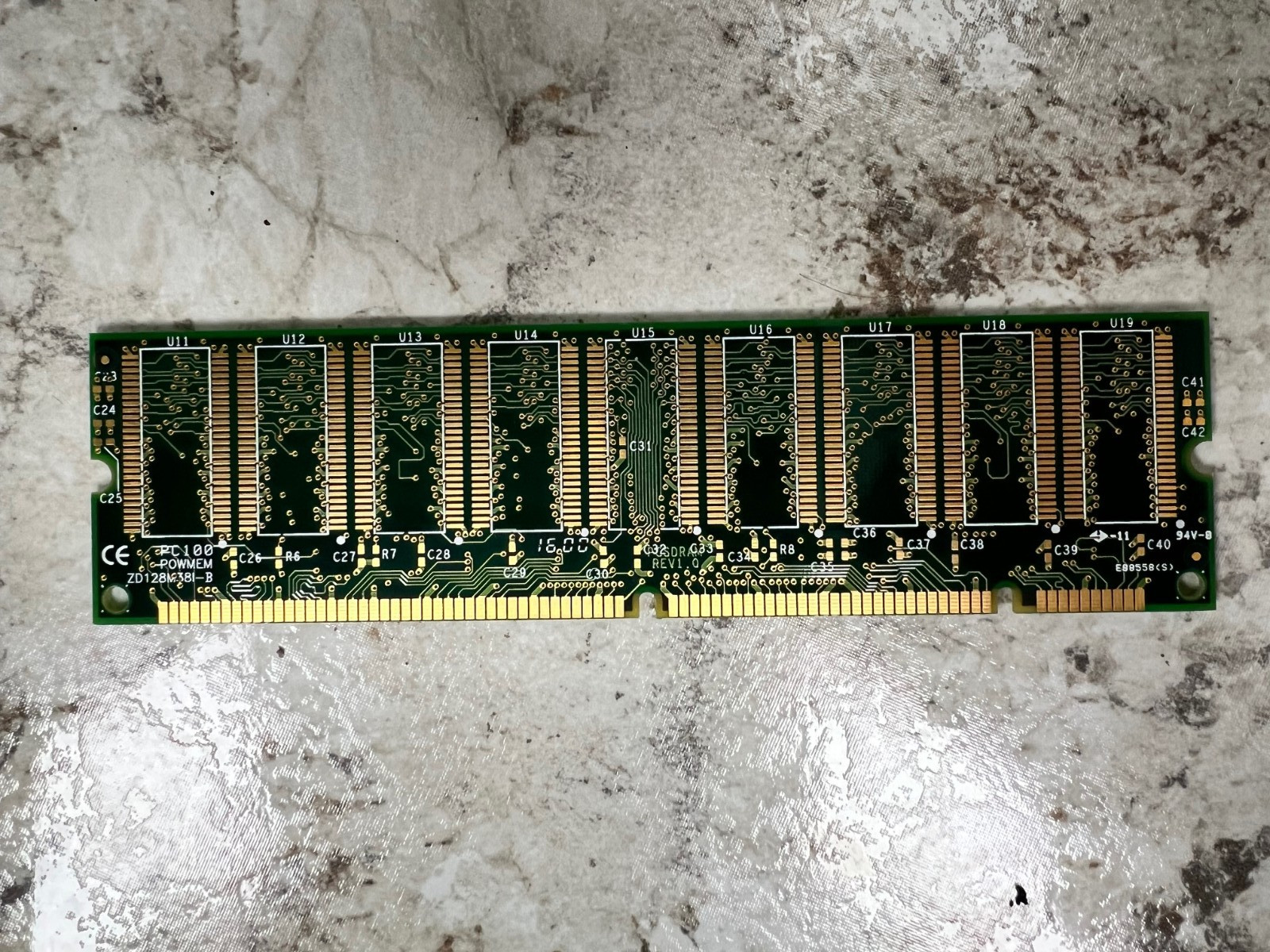 Infineon 128MB PC-133 RAM Memory PC133 DIMM SDRAM-SCR133-222-6L (Brand New)